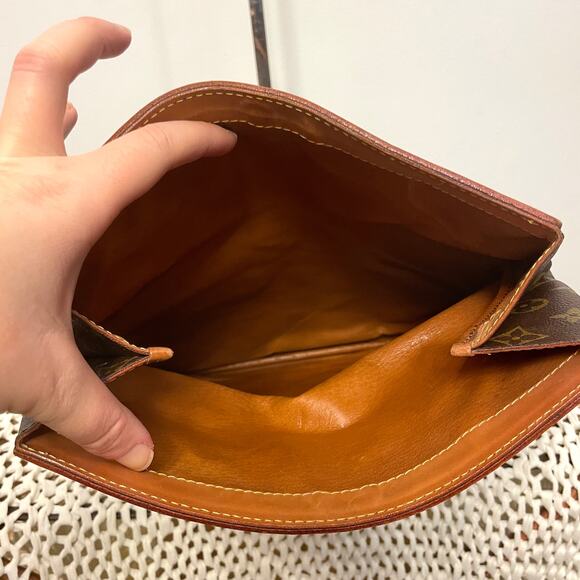 Louis Vuitton Priant Monogram LV Clutch Foldover Oversized Business Pochette - Picture 15 of 16